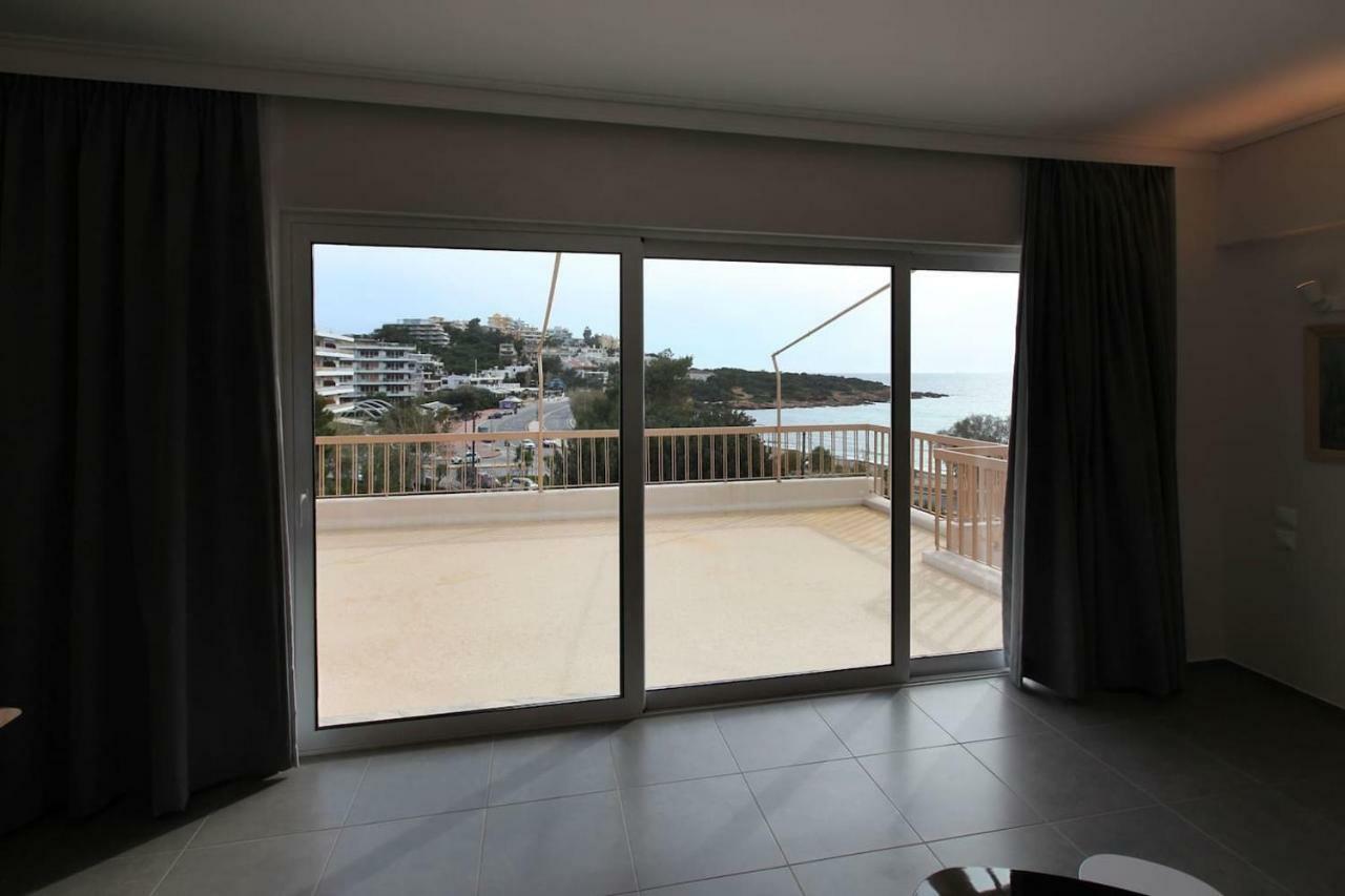 Seaside Renovated Top Floor Apartment Saronida Екстериор снимка